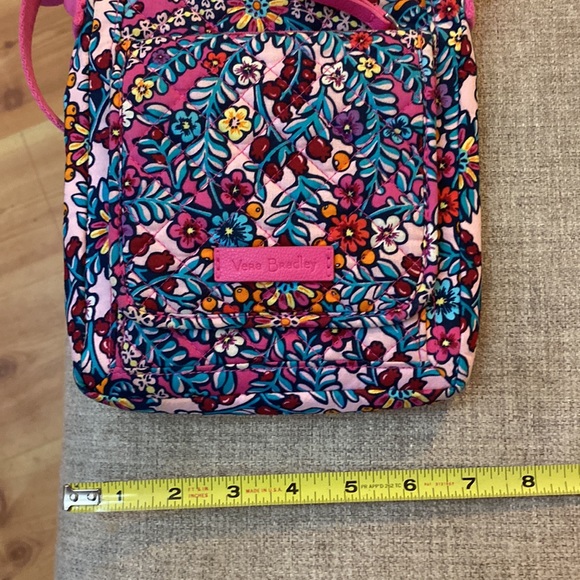 Vera Bradley crossbody - Picture 7 of 8